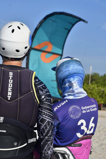 How to Choose a Safe and Certified Kitesurf School in Colombia